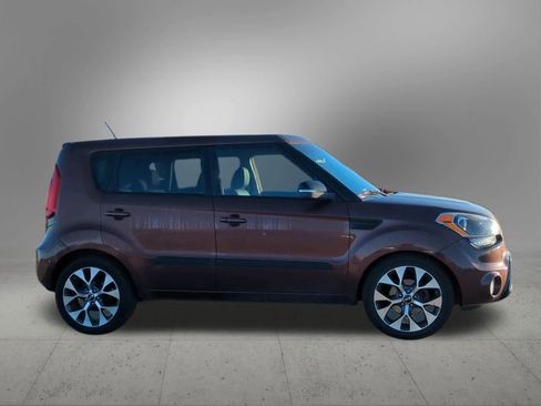 Used 2012 Kia Soul ! w/ Red Rock Special Edition Pkg image 7