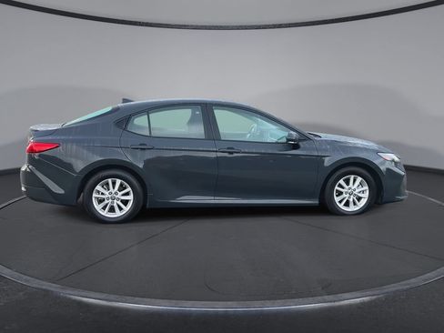 Used 2025 Toyota Camry LE w/ Convenience Package FWD image 9