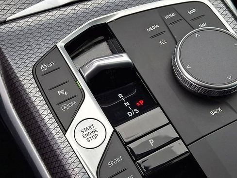 Used 2025 BMW 430i xDrive w/ Premium Package image 19