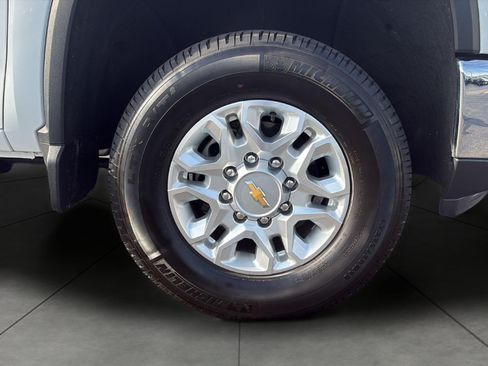 Used 2024 Chevrolet Silverado 2500 LTZ w/ LTZ Plus Package AWD/4WD image 10