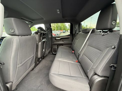 Used 2022 Chevrolet Silverado 1500 LT AWD/4WD image 23