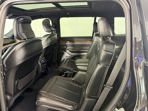 Used 2021 Jeep Grand Cherokee L Summit w/ Advanced Protech Group IV AWD/4WD image 23