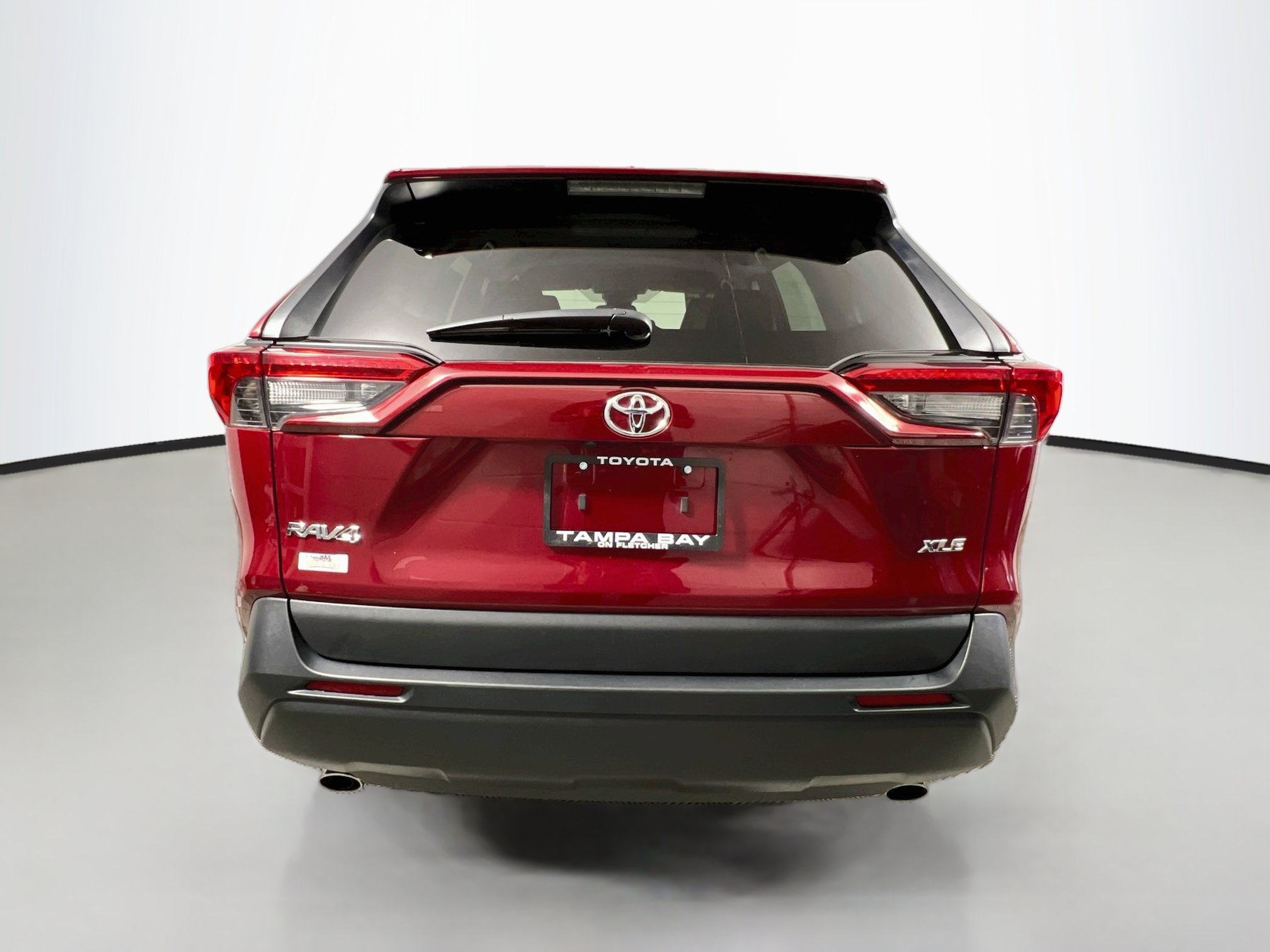 Used 2025 Toyota RAV4 XLE FWD image 6