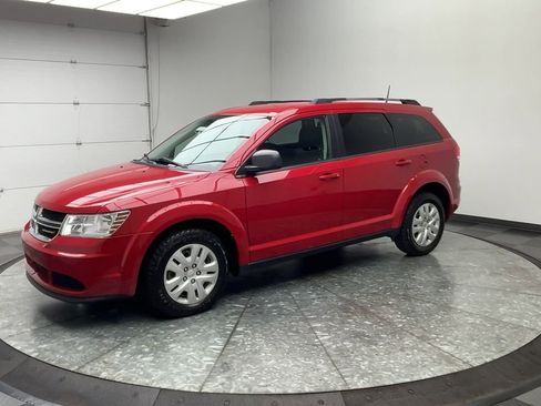 Used 2019 Dodge Journey SE image 30