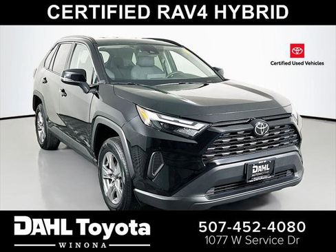 Certified 2025 Toyota RAV4 XLE AWD/4WD image 1