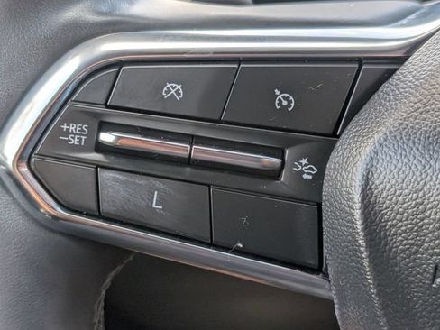 Used 2025 Chevrolet Equinox LT FWD image 25