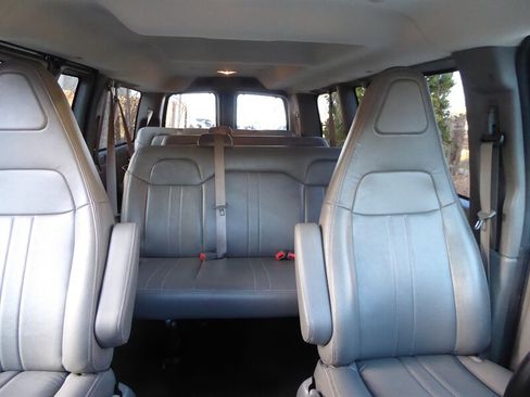 Used 2017 Chevrolet Express 2500 LS image 22