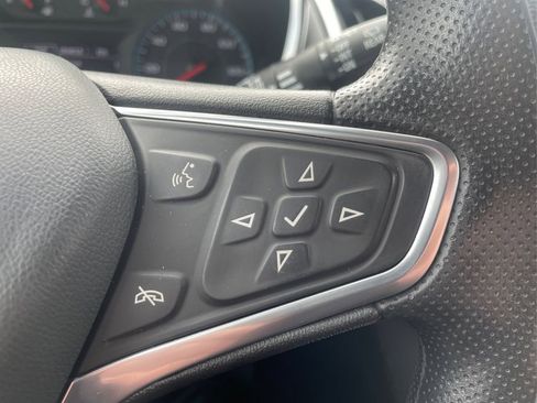 Used 2022 Chevrolet Equinox LS image 29