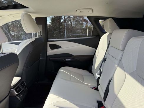 Used 2023 Lexus RX 350 Premium image 18
