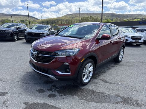 Used 2022 Buick Encore GX Preferred w/ Cold Weather Comfort Package AWD/4WD image 17