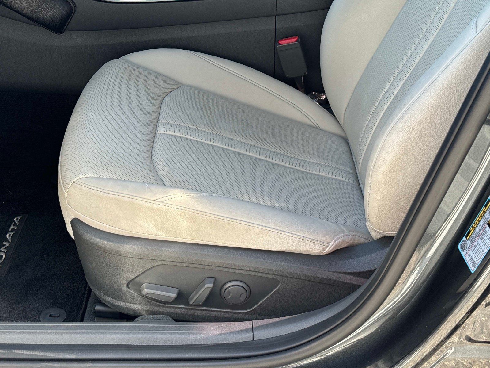 Used 2022 Hyundai Sonata Limited FWD image 19