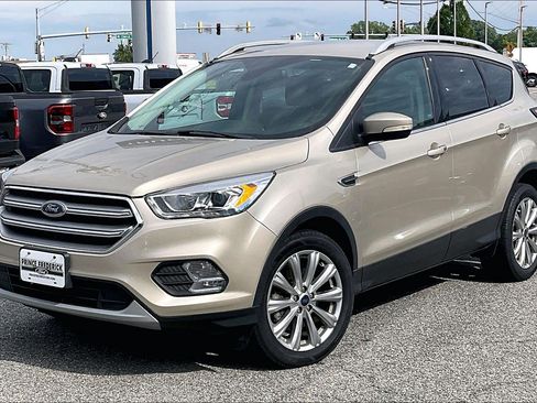 Used 2017 Ford Escape Titanium AWD/4WD image 3
