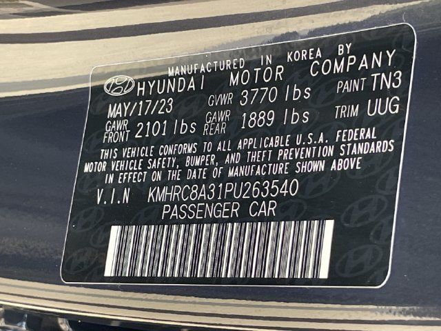 Used 2023 Hyundai Venue Limited w/ Cargo Package FWD image 28