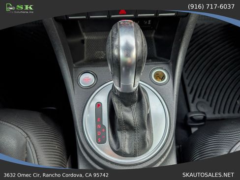 Used 2018 Volkswagen Beetle 2.0T S w/ Style & Comfort Package For S FWD image 22