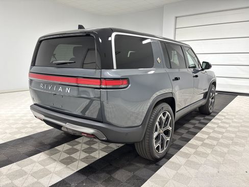 Used 2025 Rivian R1S Adventure AWD/4WD image 5
