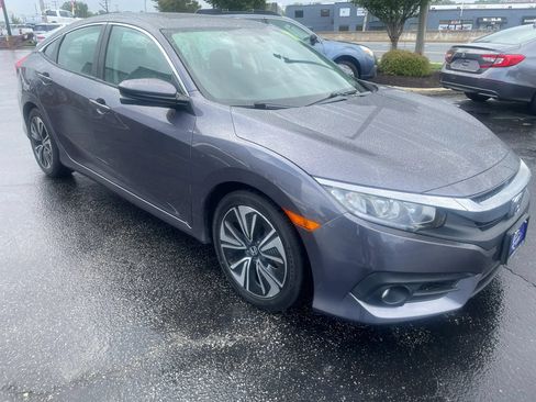 Used 2017 Honda Civic EX-T image 3