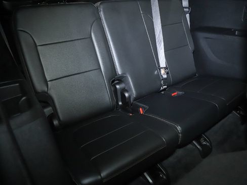 Used 2020 Chevrolet Traverse Premier w/ Redline Edition FWD image 37