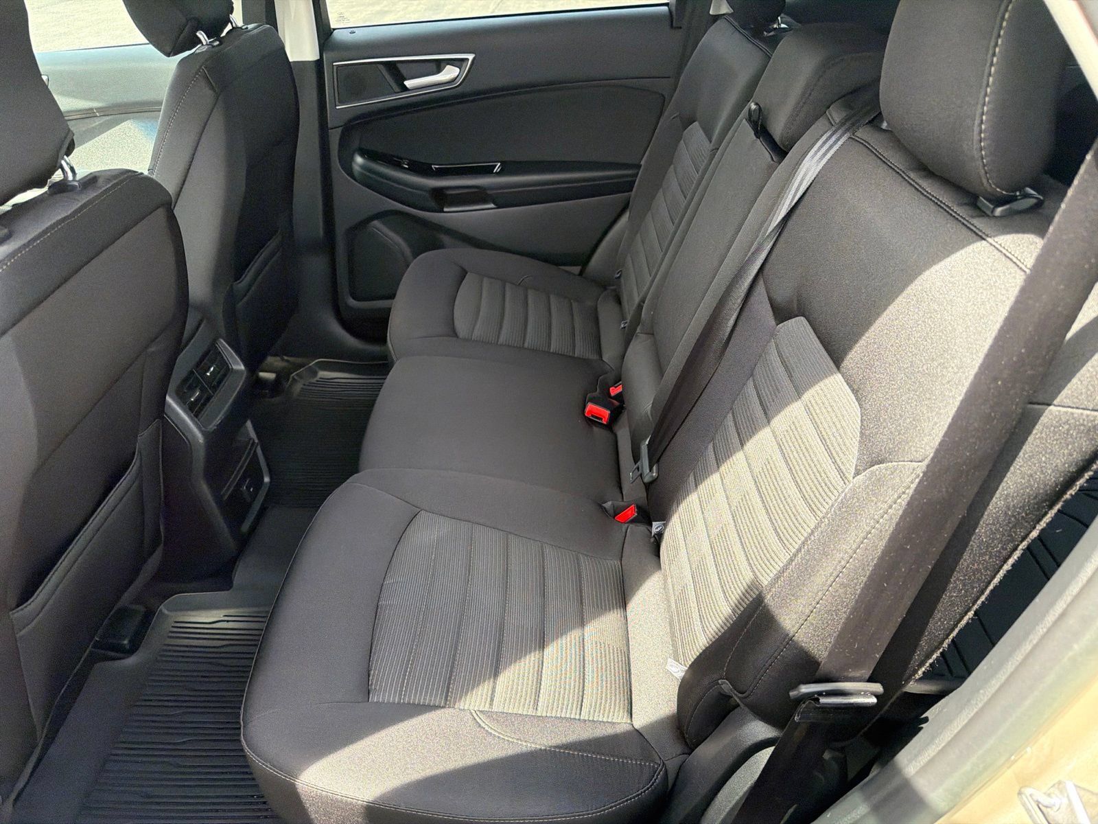 Used 2017 Ford Edge SEL AWD/4WD image 33