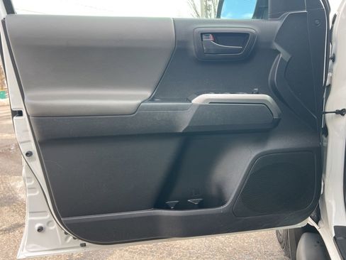 Used 2021 Toyota Tacoma SR5 image 11
