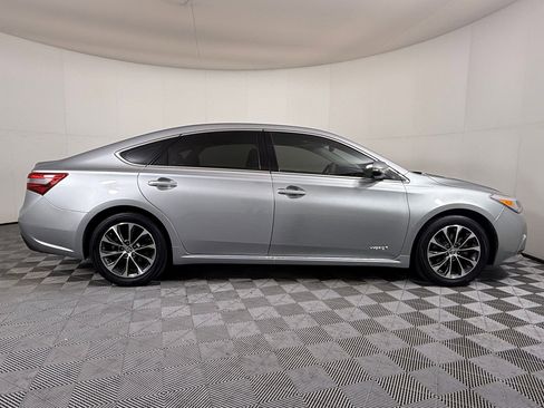 Used 2016 Toyota Avalon XLE Premium image 7