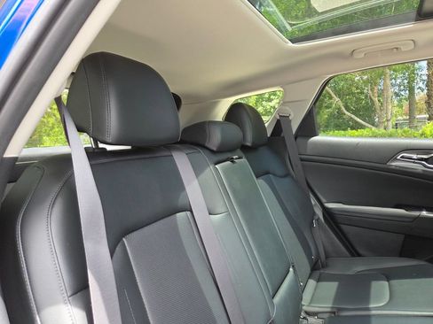 Used 2023 Kia Sportage SX FWD image 19