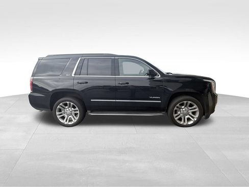 Used 2017 GMC Yukon SLT w/ Premium Edition RWD image 2