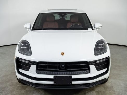 Certified 2023 Porsche Macan Turbo image 36
