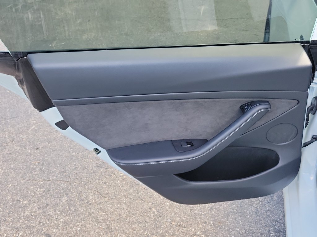 Used 2021 Tesla Model 3 Standard Range Plus RWD image 10
