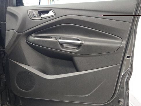 Used 2017 Ford Escape SE FWD image 5