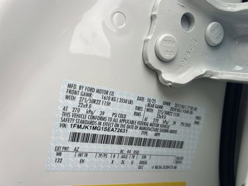 New 2025 Ford Expedition Max Platinum w/ Stealth Performance Package image 33