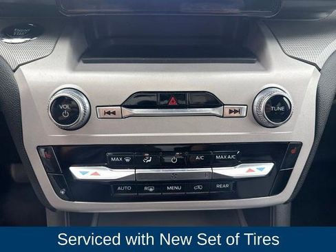 Certified 2023 Ford Explorer XLT w/ Equipment Group 202A RWD image 20