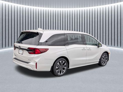 New 2026 Honda Odyssey Elite image 5