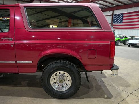 Used 1995 Ford Bronco XLT AWD/4WD image 5
