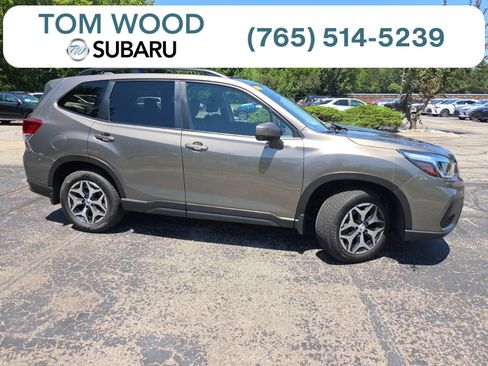 Used 2019 Subaru Forester Premium AWD/4WD image 1