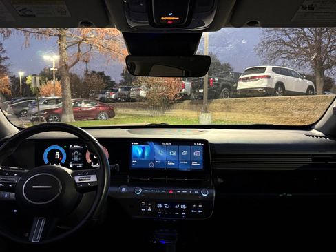 Used 2025 Hyundai Kona SEL image 33