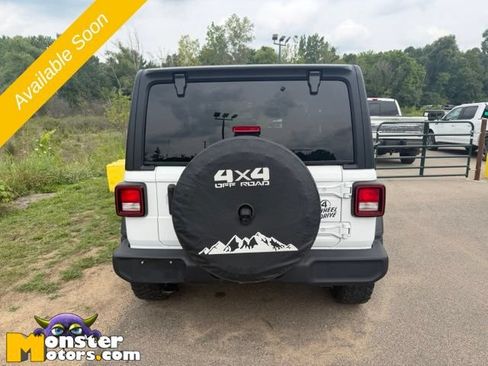 Used 2022 Jeep Wrangler Sport AWD/4WD image 6