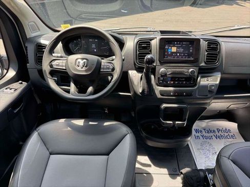 Used 2026 RAM ProMaster 2500 w/ Convenience Group FWD image 18