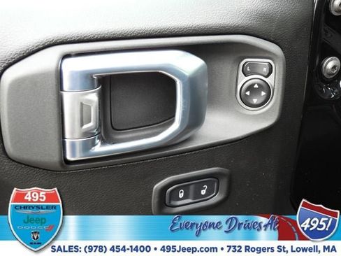 New 2026 Jeep Gladiator Mojave image 15