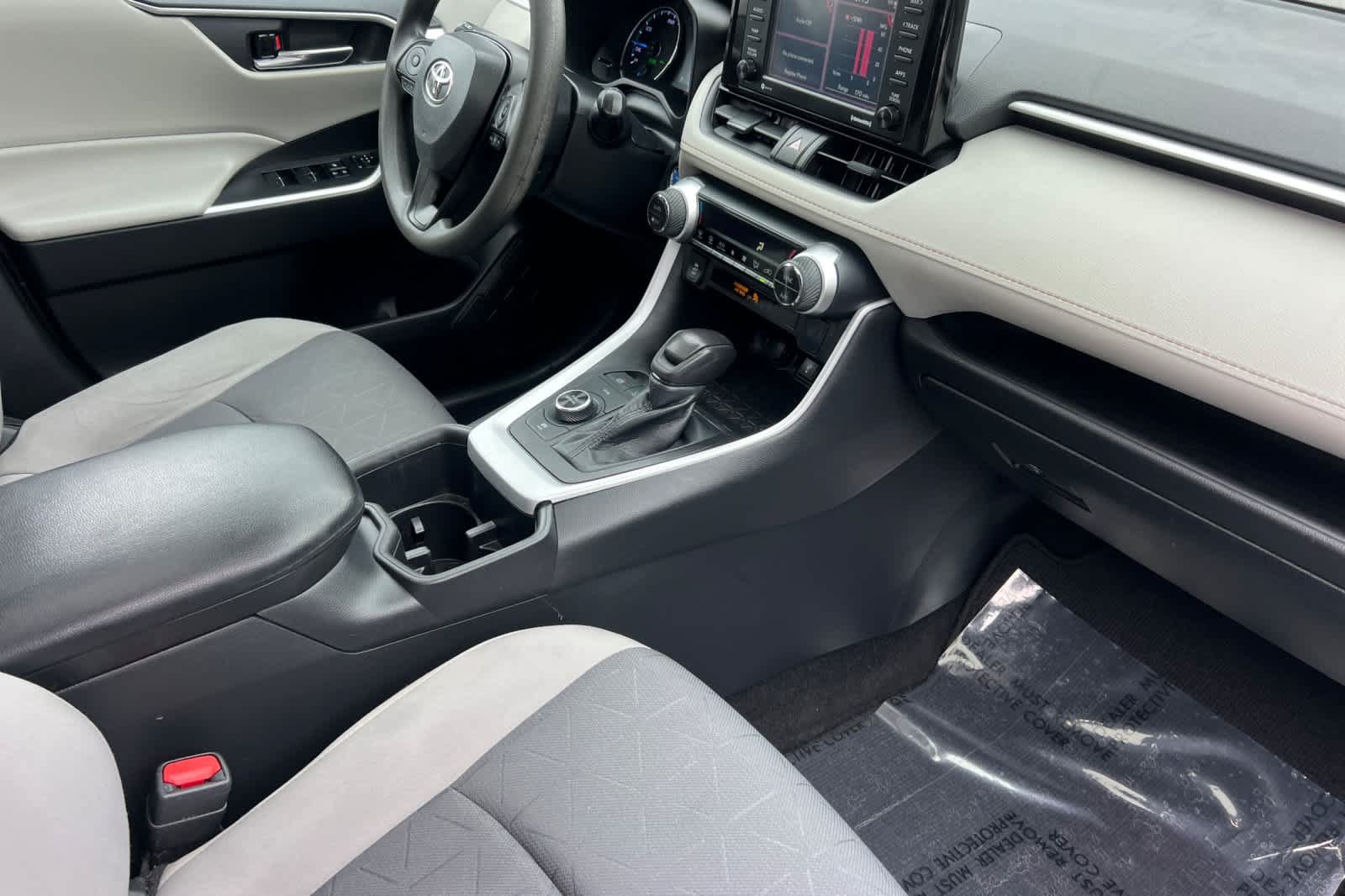 Used 2022 Toyota RAV4 XLE w/ Convenience Package AWD/4WD image 17