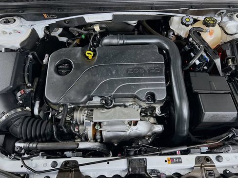 Used 2024 Chevrolet Malibu LT FWD image 30