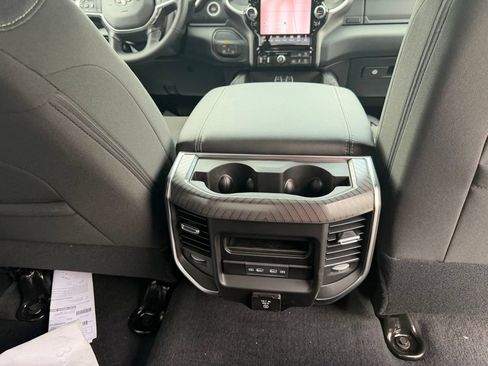 New 2026 RAM 3500 Big Horn AWD/4WD image 36