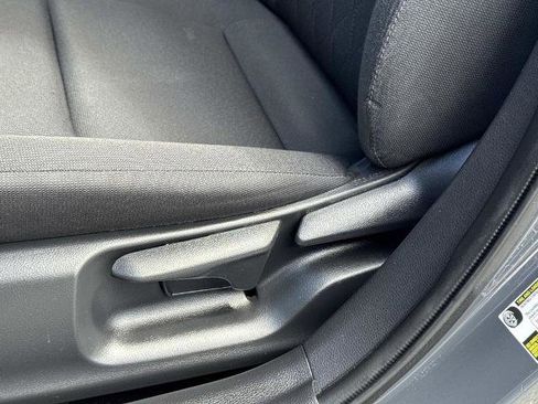 Used 2024 Toyota Corolla LE FWD image 21