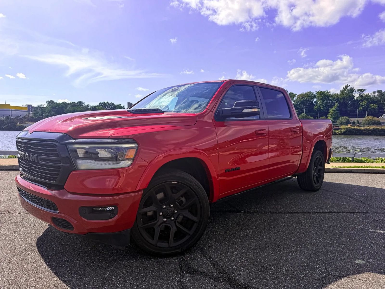 Used 2021 RAM 1500 Laramie AWD/4WD image 2