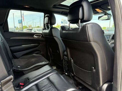 Used 2015 Jeep Grand Cherokee Limited AWD/4WD image 16