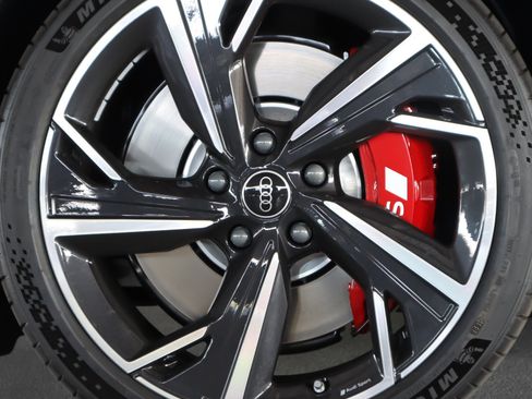 New 2027 Audi S6 e-tron Premium Plus AWD/4WD image 7