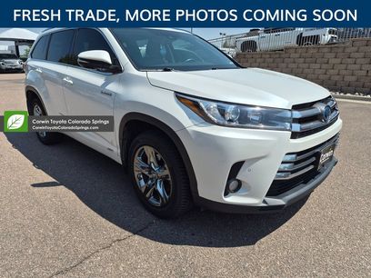 Used 2017 Toyota Highlander Limited Platinum