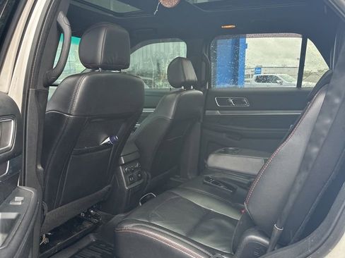 Used 2017 Ford Explorer Sport w/ Equipment Group 401A image 10