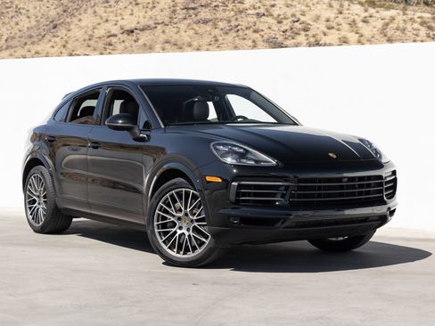 Used 2022 Porsche Cayenne S AWD/4WD image 9
