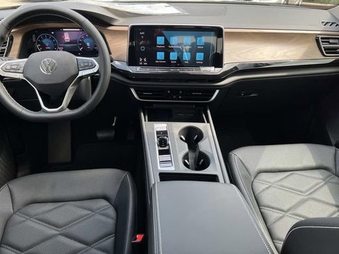 New 2026 Volkswagen Atlas SE FWD image 26