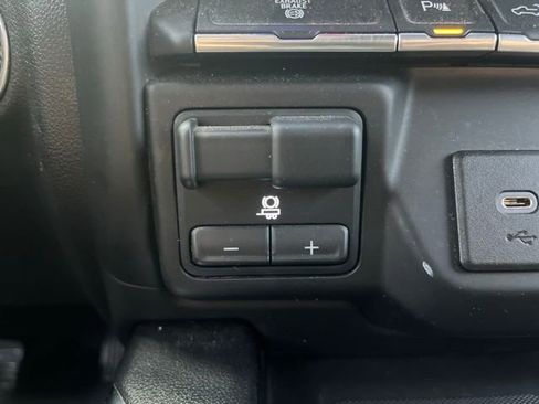 Used 2022 Chevrolet Silverado 2500 High Country AWD/4WD image 15